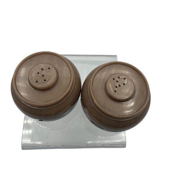 Vintage Admiration Salt & Pepper Shaker Set Two-Tone Brown Plastic Mid Century - Picture 2 of 4